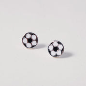 Born to Score, Earring