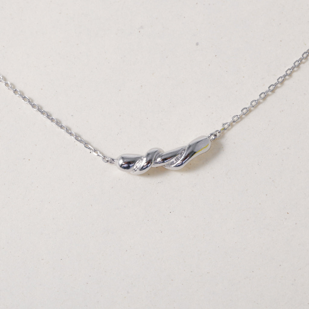 Fantastic Flow, Necklace