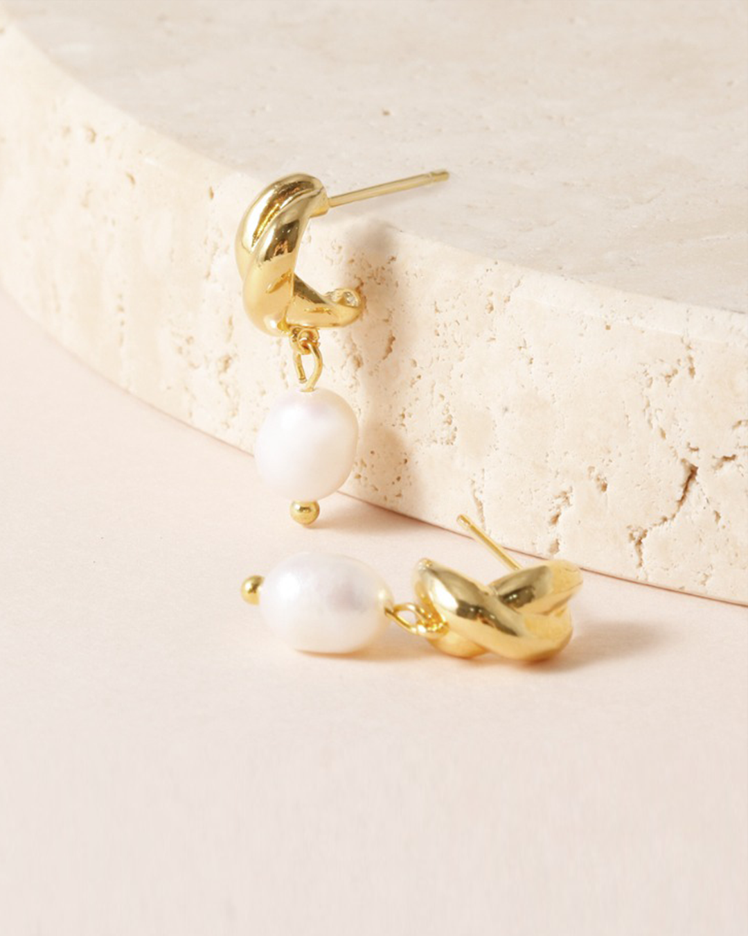 260430-WEB-GIFTS-WEDDING.png