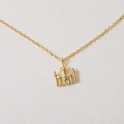 Castle on the Neck, Necklace