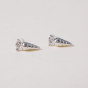 Carrot Couture, Earring