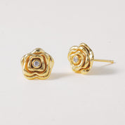 Rosie Rose, Earring
