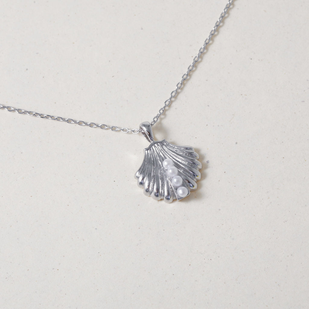 We Shell Sing, Necklace