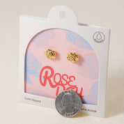 Rosie Rose, Earring
