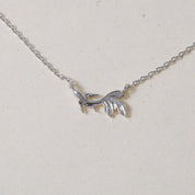 Go with the Flow, Necklace