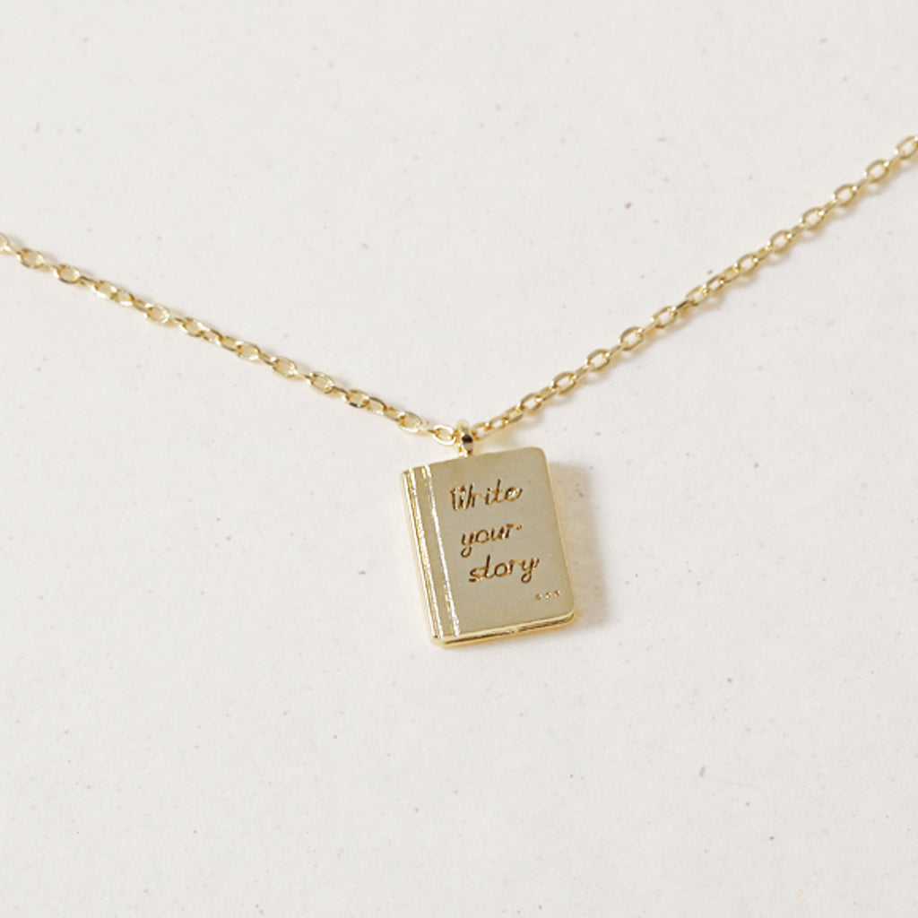 Wonder Books, Necklace