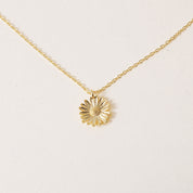 Stay Daisy, Necklace