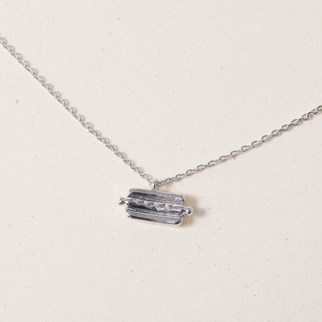 Stan for Hot Dog, Necklace