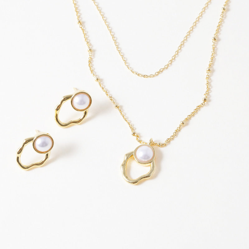 Pearl in Motion Necklace - 18K Gold Dipped, White Gold Dipped